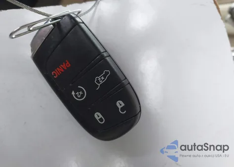 2017 Jeep Grand Cherokee Overland 4X4 из США, поврежденный, VIN 1C4RJFCG4HC941025